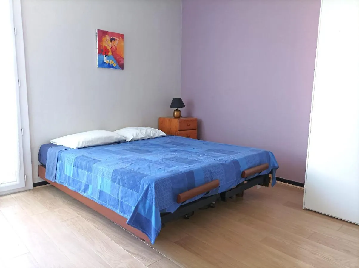 T3 Pontier Parking Apartment Aix-en-Provence France