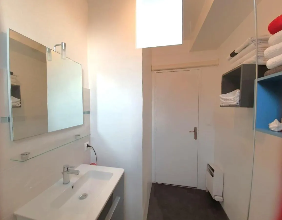 T3 Pontier Parking Apartment Aix-en-Provence